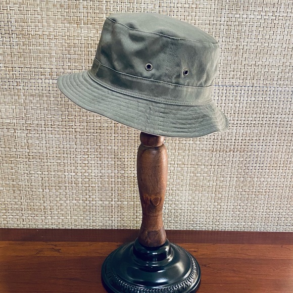 🌟HP🌟VTG 2000s New Unisex Levi Strauss Signature Olive/Khaki Reversible Bucke… - Picture 3 of 12